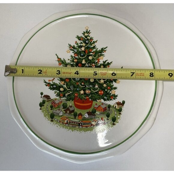 Pfaltzgraff Christmas Heritage Tree 8 1/2 Inch Trivet White Round Cheese Tray - Picture 5 of 5